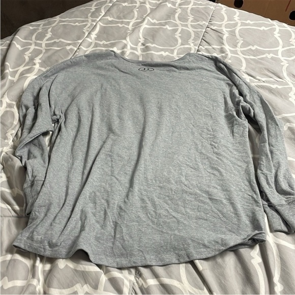 size large UNDER ARMOUR long sleeve gray graphic tee - Picture 6 of 6